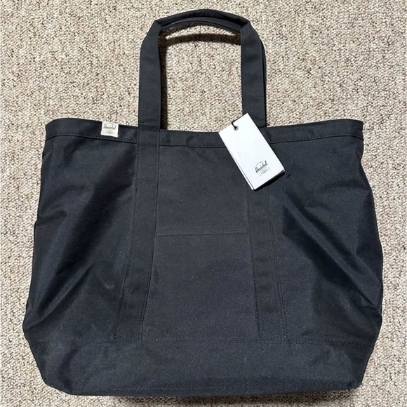 NWT Herschel Bamfield Canvas Black Tote Bag Large - Picture 1 of 6